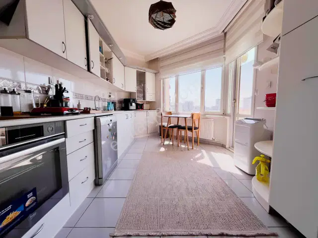 Yeşilbahçe'de Doğalgazlı Geniş Önü Açık 3+1 Kiralık Daire — görsel 11