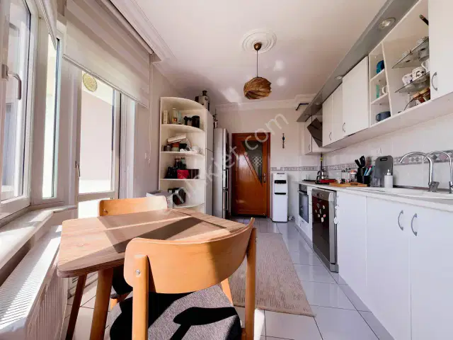 Yeşilbahçe'de Doğalgazlı Geniş Önü Açık 3+1 Kiralık Daire — görsel 17