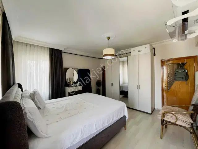 Yeşilbahçe'de Doğalgazlı Geniş Önü Açık 3+1 Kiralık Daire — görsel 28