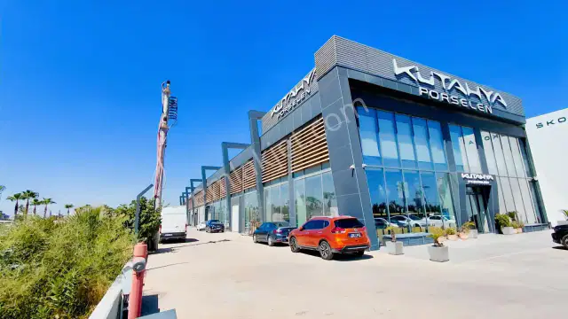 Altınova Sinanda Serik Caddesi Üzerinde Kiralık 1.240 M² İş — görsel 5