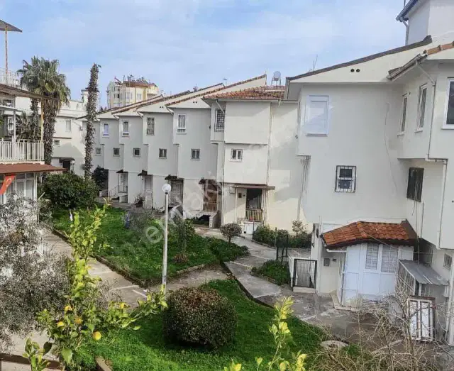 Örnekköy Sitesinde Özel Plajlı 1+1 Kiralık Eşyalı Daire