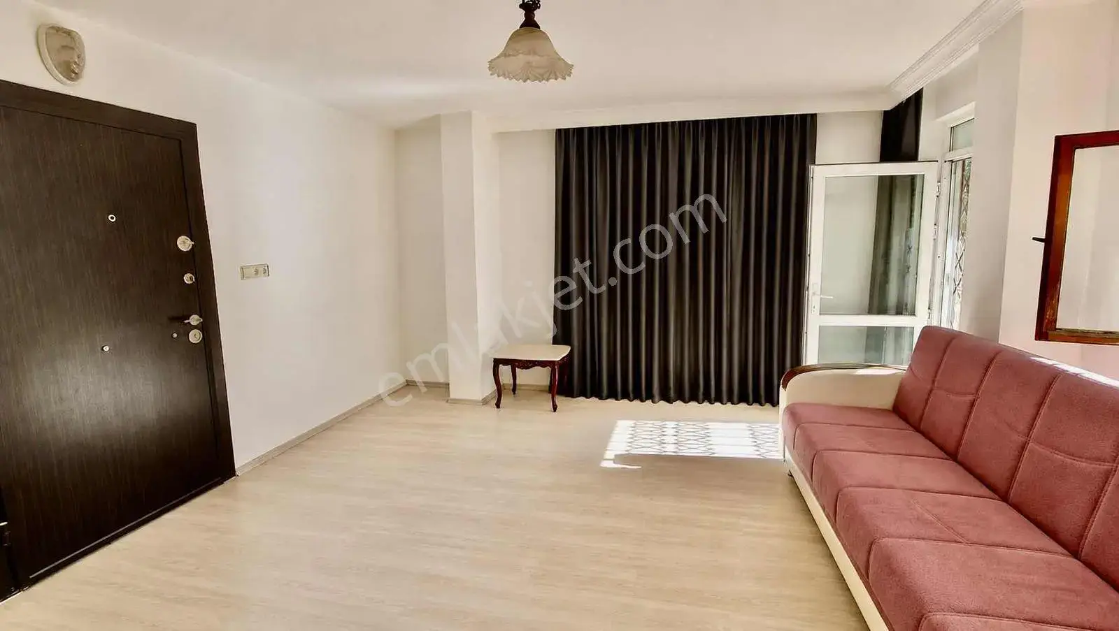 Yeşilbahçede Denize Plajlara 500mt Mesafe 1+0 Kiralık Bahçe Katı — görsel 9