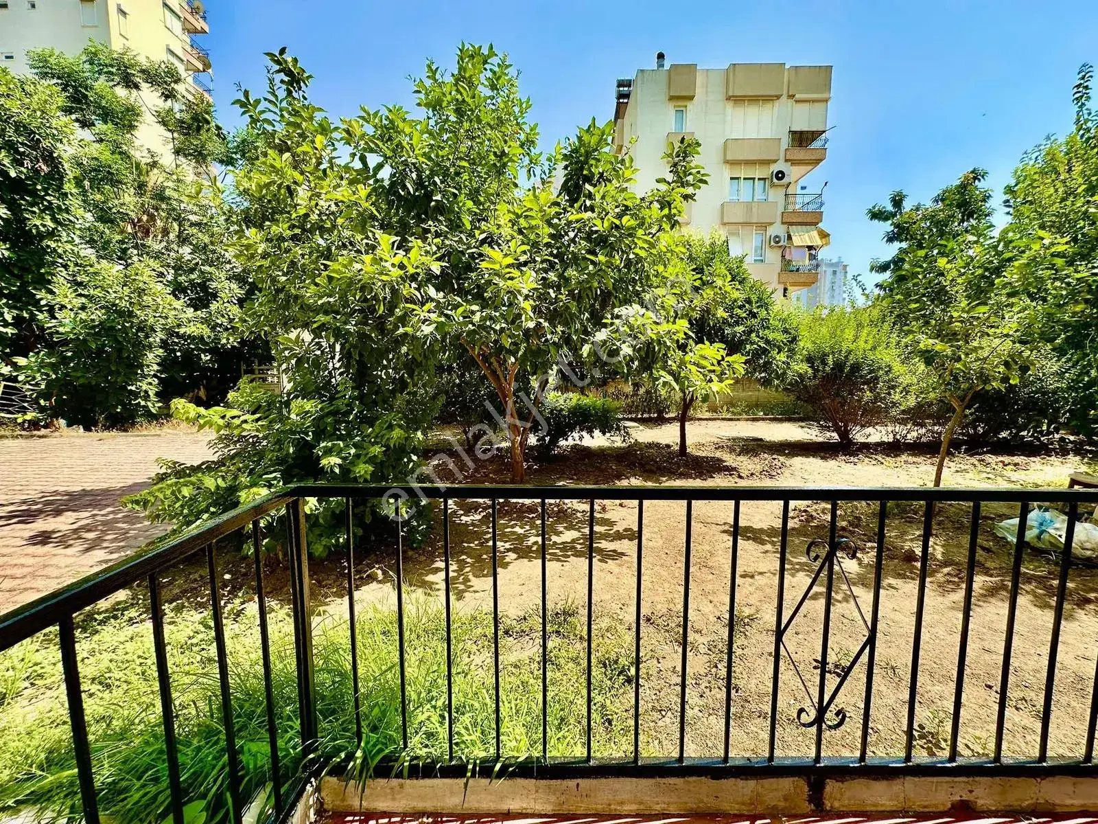 Yeşilbahçede Denize Plajlara 500mt Mesafe 1+0 Kiralık Bahçe Katı — görsel 10