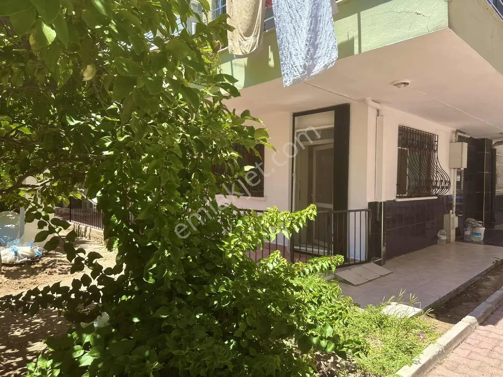 Yeşilbahçede Denize Plajlara 500mt Mesafe 1+0 Kiralık Bahçe Katı — görsel 12