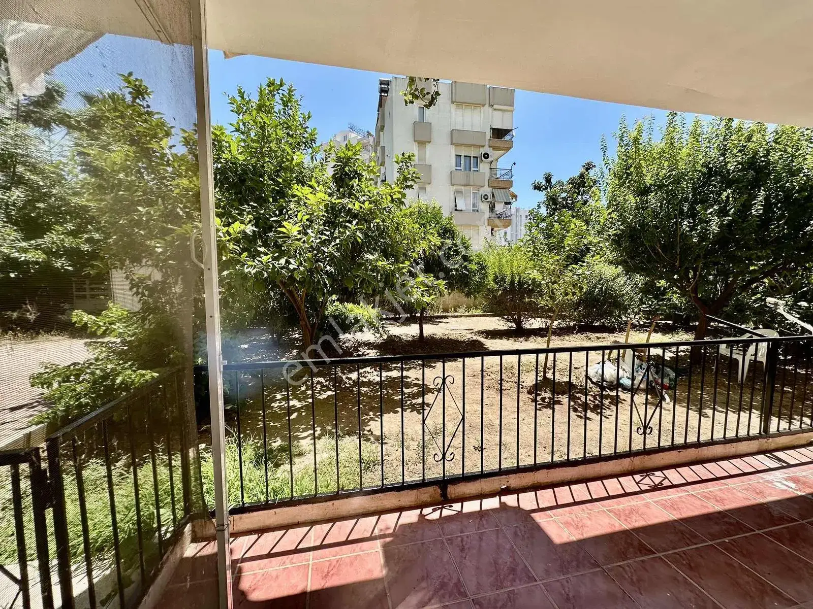 Yeşilbahçede Denize Plajlara 500mt Mesafe 1+0 Kiralık Bahçe Katı — görsel 13