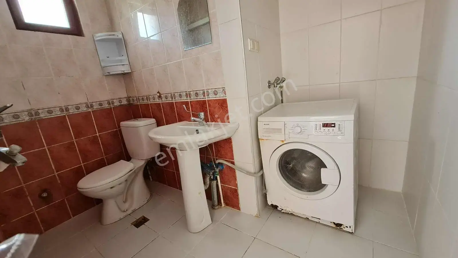Yeşilbahçede Denize Plajlara 500mt Mesafe 1+0 Kiralık Bahçe Katı — görsel 18