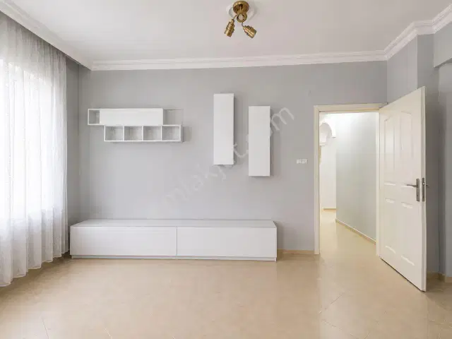 Yuvamkent Sitesi - Havuzlu -ayrı Mutfak 2+1 — görsel 4