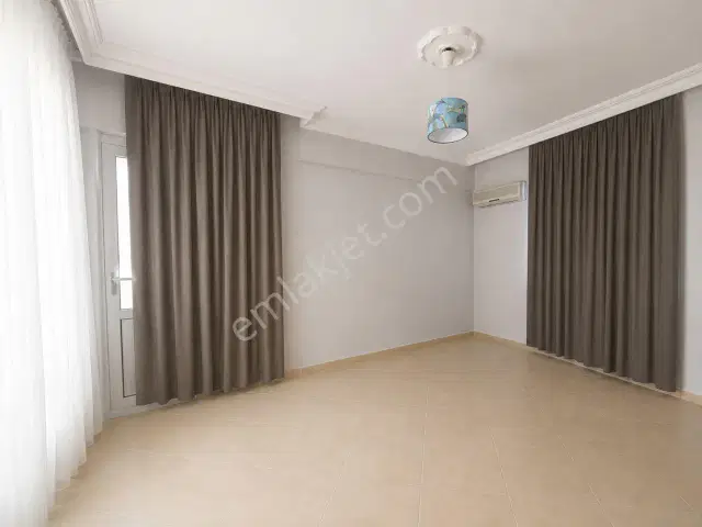Yuvamkent Sitesi - Havuzlu -ayrı Mutfak 2+1 — görsel 14