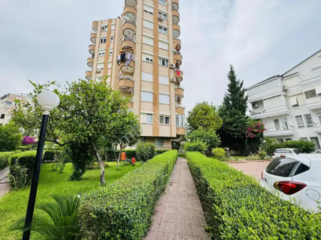 Güzelobada Denize Yakın Site İçi Arakat 2+1 Eşyalı Daire — görsel 4