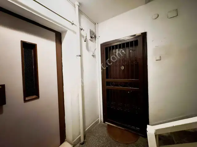 100.yıl Cad.üzeri Masrafsız Ofis Katı 3+1 Ayrı Mutfak Köşe Bina — görsel 2