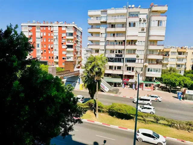 100.yıl Cad.üzeri Masrafsız Ofis Katı 3+1 Ayrı Mutfak Köşe Bina — görsel 7