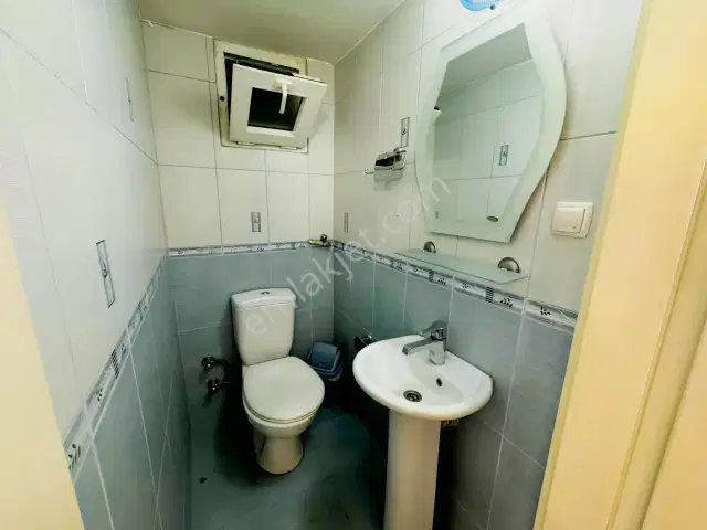 100.yıl Cad.üzeri Masrafsız Ofis Katı 3+1 Ayrı Mutfak Köşe Bina — görsel 14