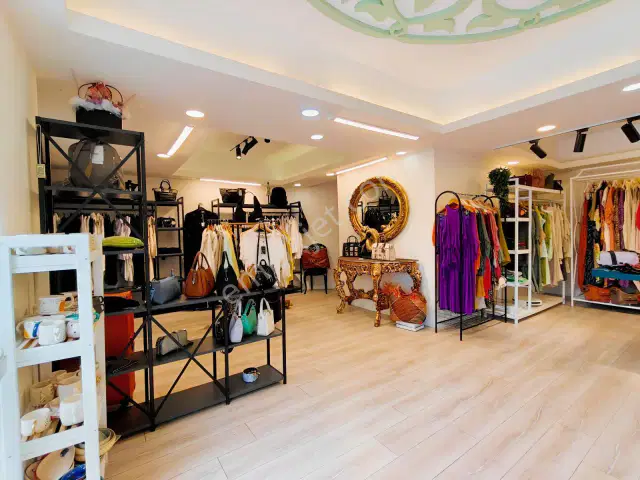 Lara Yeşilbahçe Ana Caddede Kurulu Düzen Devren Kiralık Butik — görsel 8