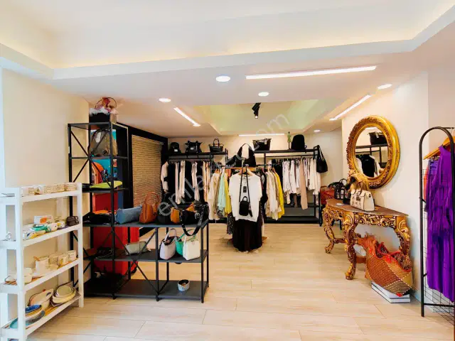 Lara Yeşilbahçe Ana Caddede Kurulu Düzen Devren Kiralık Butik — görsel 9