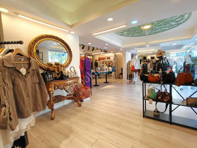 Lara Yeşilbahçe Ana Caddede Kurulu Düzen Devren Kiralık Butik — görsel 10