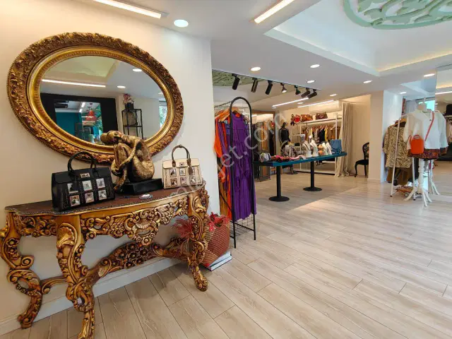 Lara Yeşilbahçe Ana Caddede Kurulu Düzen Devren Kiralık Butik — görsel 12
