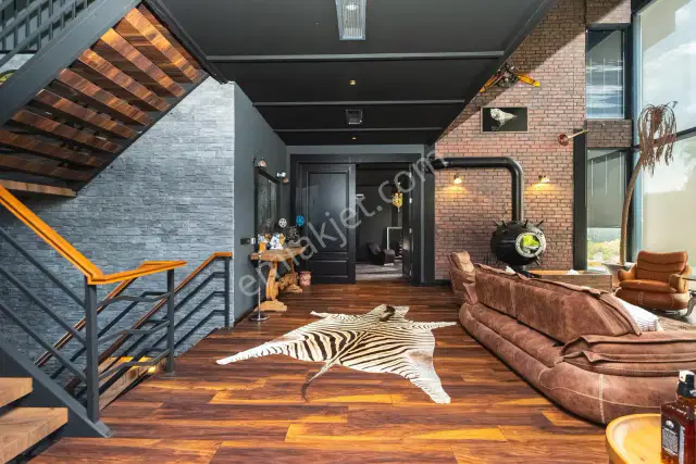 7572 M2 Tarla İçerisinde, Özel Tasarımlı 3 Katlı Lüks Villa — görsel 23
