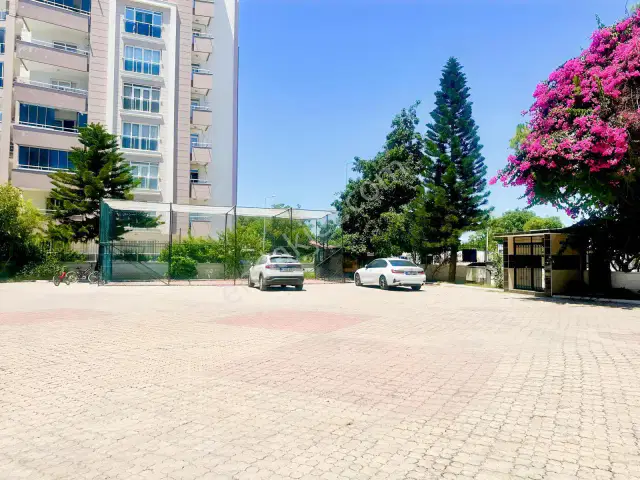 Berrin Kavcar'dan Yalı Caddesi Kiralık Arakat Daire
