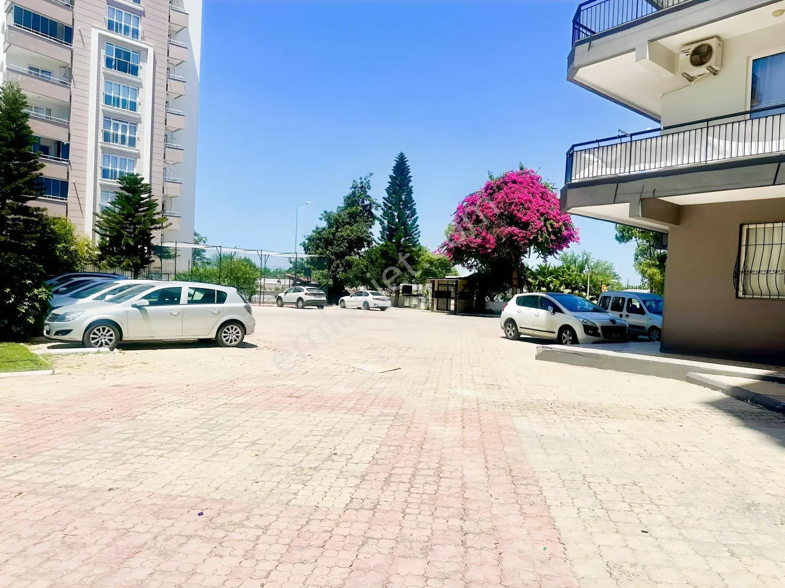 Berrin Kavcar'dan Yalı Caddesi Kiralık Arakat Daire — görsel 2