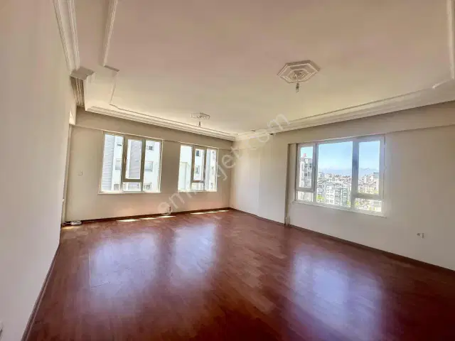 Berrin Kavcar'dan Yalı Caddesi Kiralık Arakat Daire — görsel 9