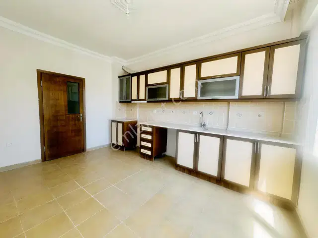 Berrin Kavcar'dan Yalı Caddesi Kiralık Arakat Daire — görsel 15