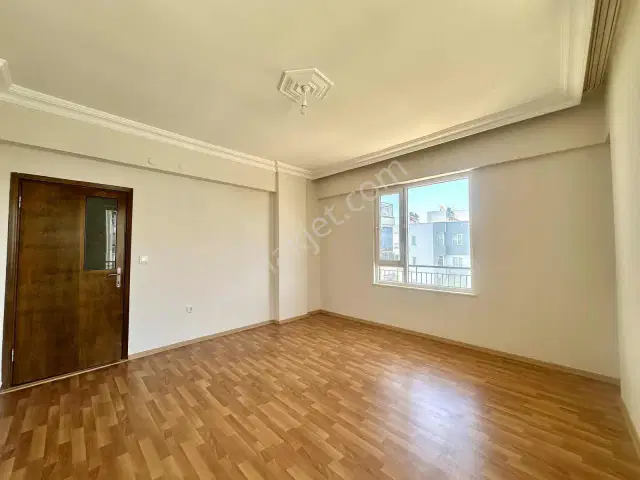 Berrin Kavcar'dan Yalı Caddesi Kiralık Arakat Daire — görsel 19
