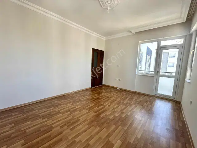 Berrin Kavcar'dan Yalı Caddesi Kiralık Arakat Daire — görsel 25