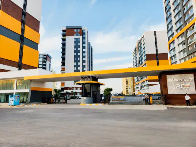 Ekpa 1207 Sitesinde Manzaralı Yüksek Katta 2+1 Daire — görsel 2