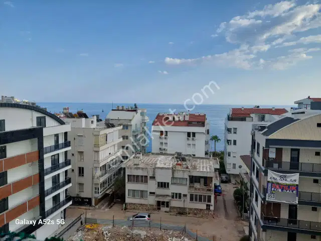 Deniz Manzaralı Eşyalı Lüks 3+1 Kiralık Daire — görsel 8