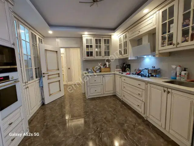 Deniz Manzaralı Eşyalı Lüks 3+1 Kiralık Daire — görsel 25