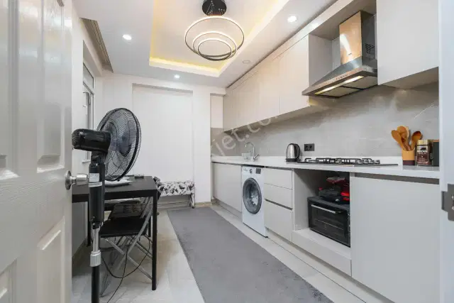 Masrafsız Geniş Odalı Ayrı Mutfak Ebeveyn Banyolu 3+1 — görsel 17