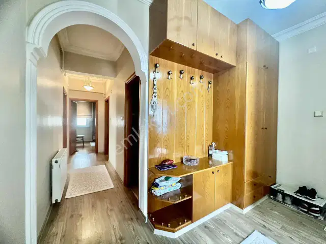 Yeşilbahçe'de Denize Plajlara 400 Mt Doğalgazlı 3+1geniş Satılık — görsel 11