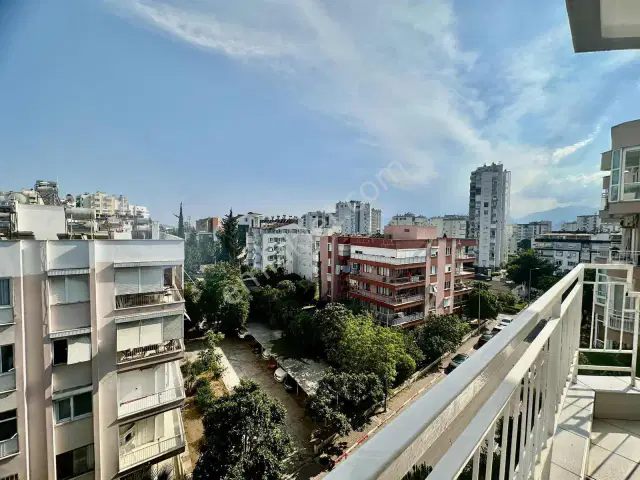 Yeşilbahçe'de Denize Plajlara 400 Mt Doğalgazlı 3+1geniş Satılık — görsel 13