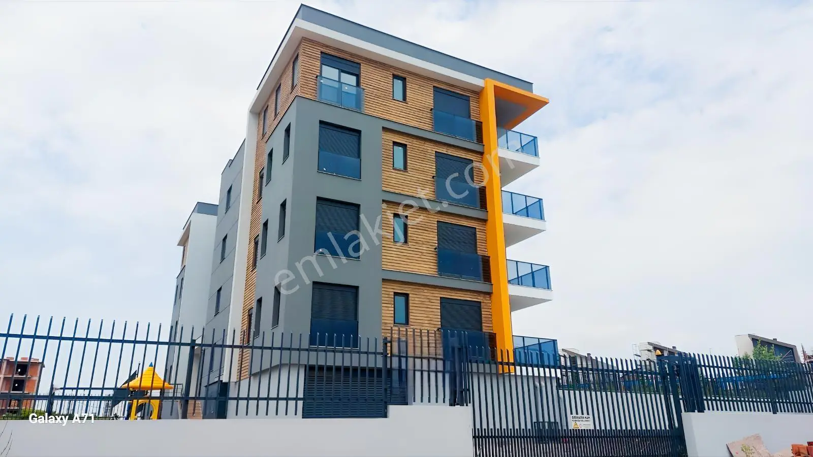 Altıntaş Mah. 2+1 Kiralık Ankastreli Klimalı Termosifonlu — görsel 1