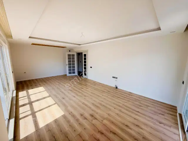 Meydan Kavağında Kapalı Otopark/havuz/yerden Isıtma 3+1 Kiralık — görsel 4