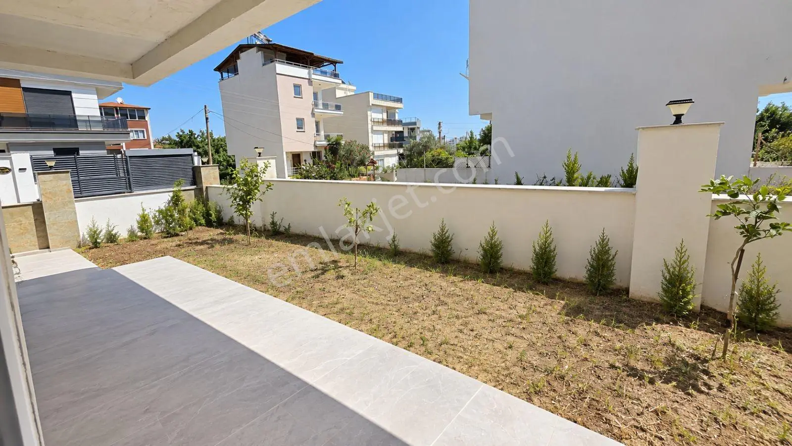 Ermenekte Deniz Manzaralı 4+1 Tripleks Villa — görsel 2