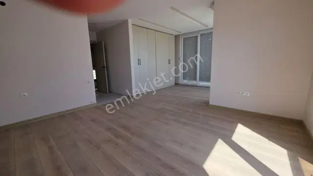 Ermenekte Deniz Manzaralı 4+1 Tripleks Villa — görsel 19