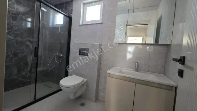 Ermenekte Deniz Manzaralı 4+1 Tripleks Villa — görsel 21
