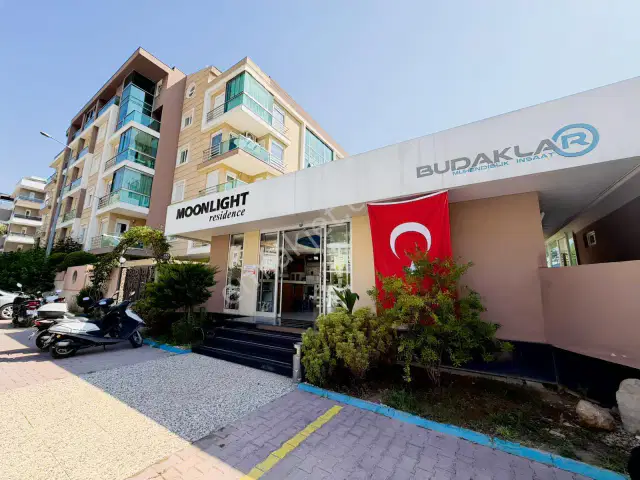 Ayşe Yenidoğan'dan Havuzlu Güvenlikli Sitede 2+1 Daire — görsel 1