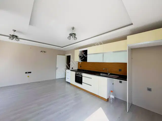 Ayşe Yenidoğan'dan Havuzlu Güvenlikli Sitede 2+1 Daire — görsel 6