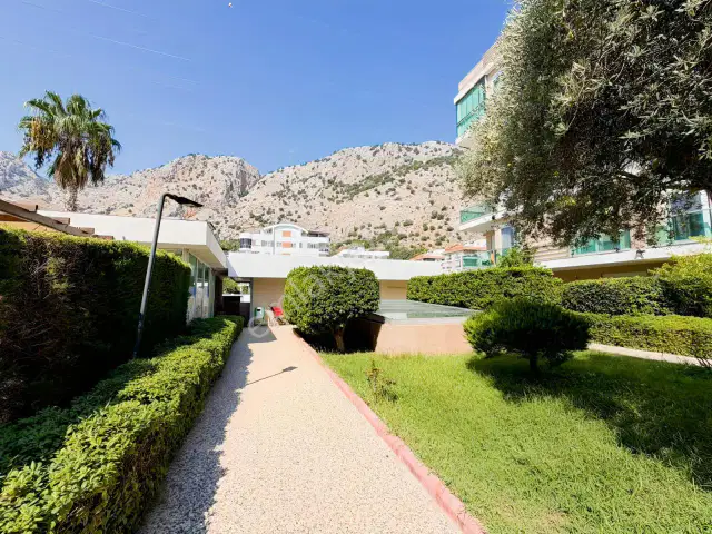 Ayşe Yenidoğan'dan Havuzlu Güvenlikli Sitede 2+1 Daire — görsel 21