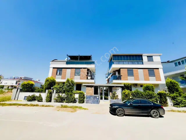 Güzeloba Da Havuzlu 3+1 Satılık Daire — görsel 1
