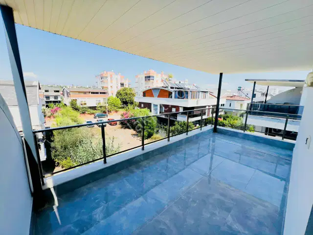 Güzeloba Da Havuzlu 3+1 Satılık Daire — görsel 30