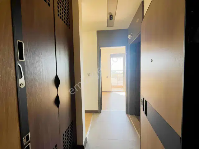 Mir Center'da Ara Kat Modern Özellikli Sitede 1+1 Kiralık Daire — görsel 10