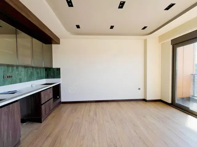 Mir Center'da Ara Kat Modern Özellikli Sitede 1+1 Kiralık Daire — görsel 11