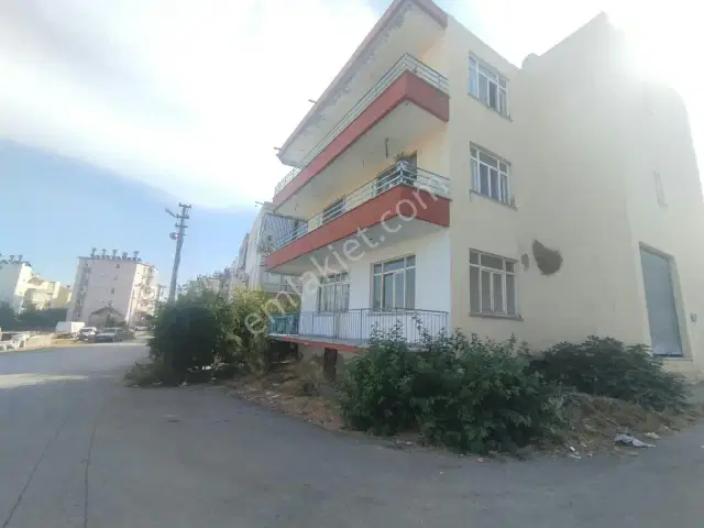 Serik/akçaalan Mh| Satılık/ İçinde Komple Bina Olan Arsa. — görsel 4