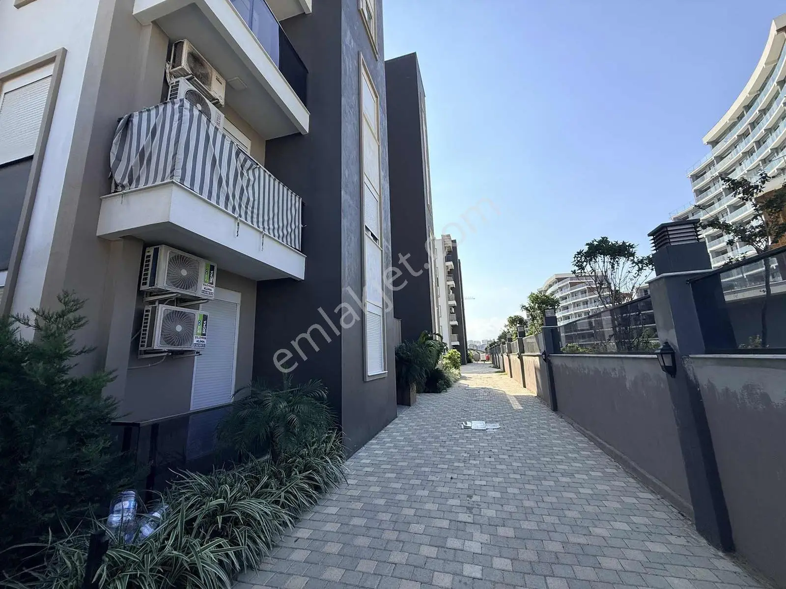 Bahçe Kullanımlı 1+1 Eşyalı Kiralık — görsel 2