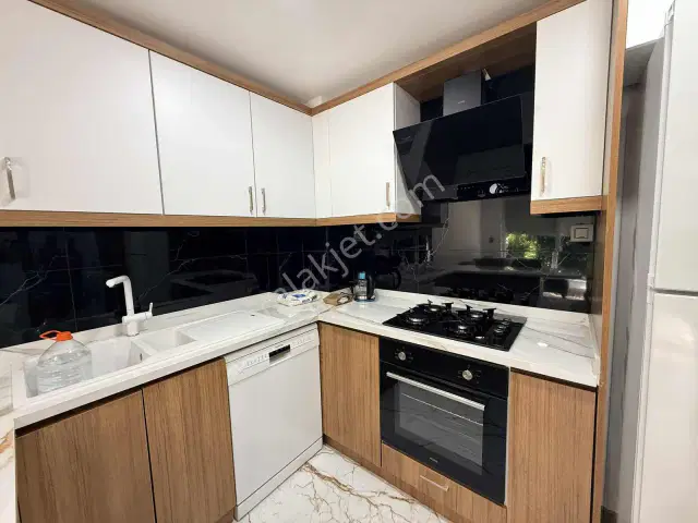 Bahçe Kullanımlı 1+1 Eşyalı Kiralık — görsel 14