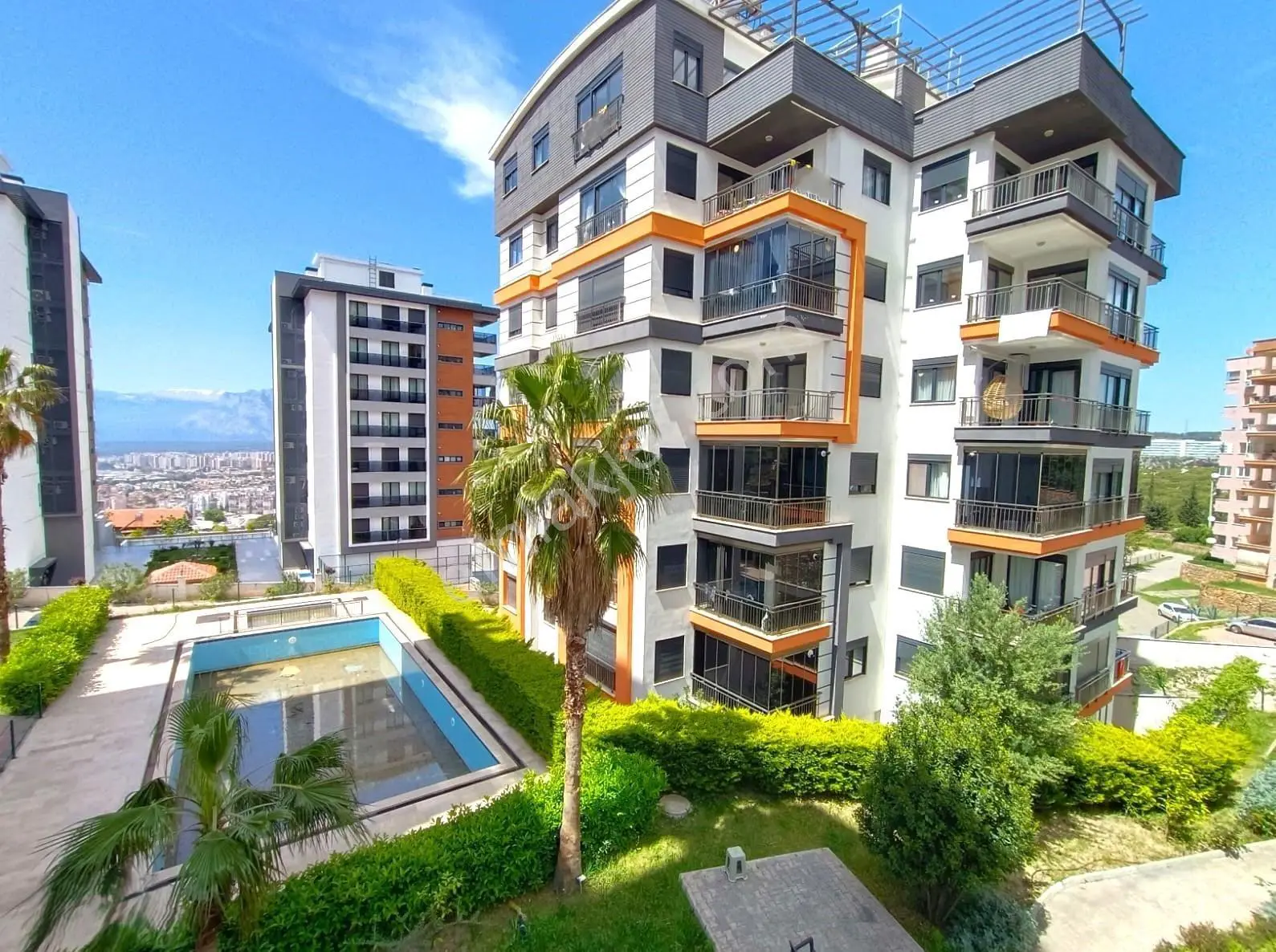 Mazıdağı Çankaya Mah. Şehir Hst Yakını Siteiçi Kiralık 3+1 Daire — görsel 2