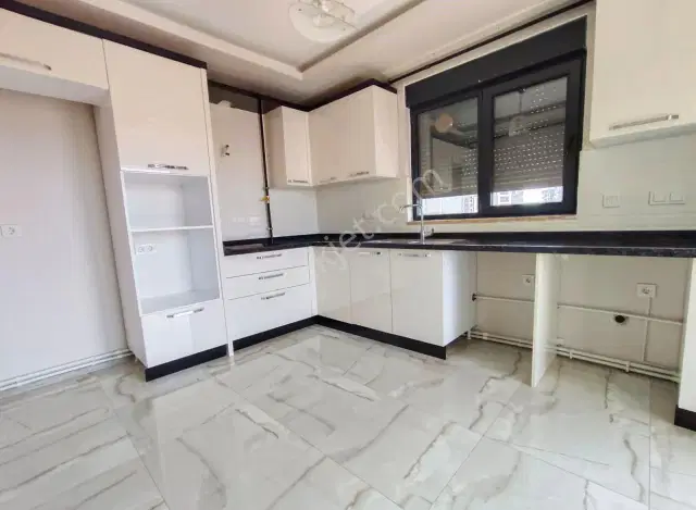 Mazıdağı Çankaya Mah. Şehir Hst Yakını Siteiçi Kiralık 3+1 Daire — görsel 8